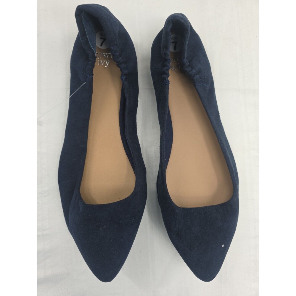 crown and ivy Flat Suede Pointed  Shoes Size 7